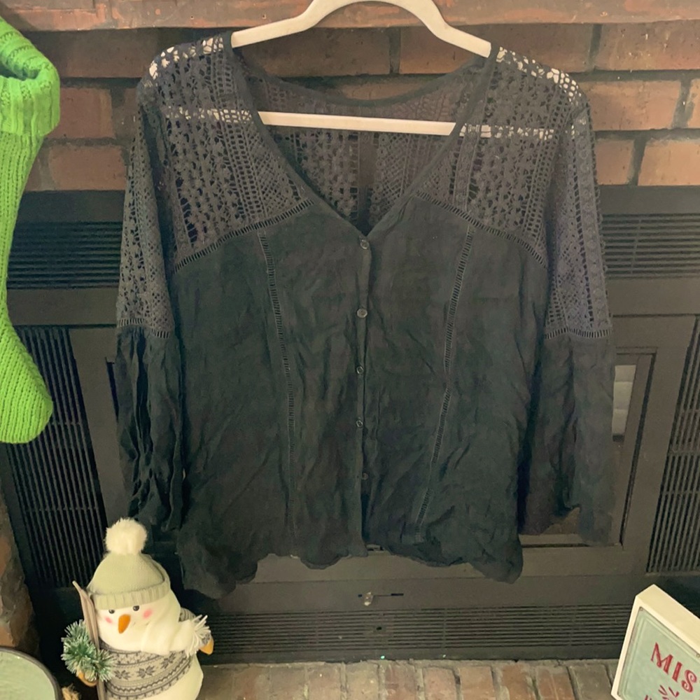 Women's V Neck Lace Crochet Flowy Bell Sleeve Button Down